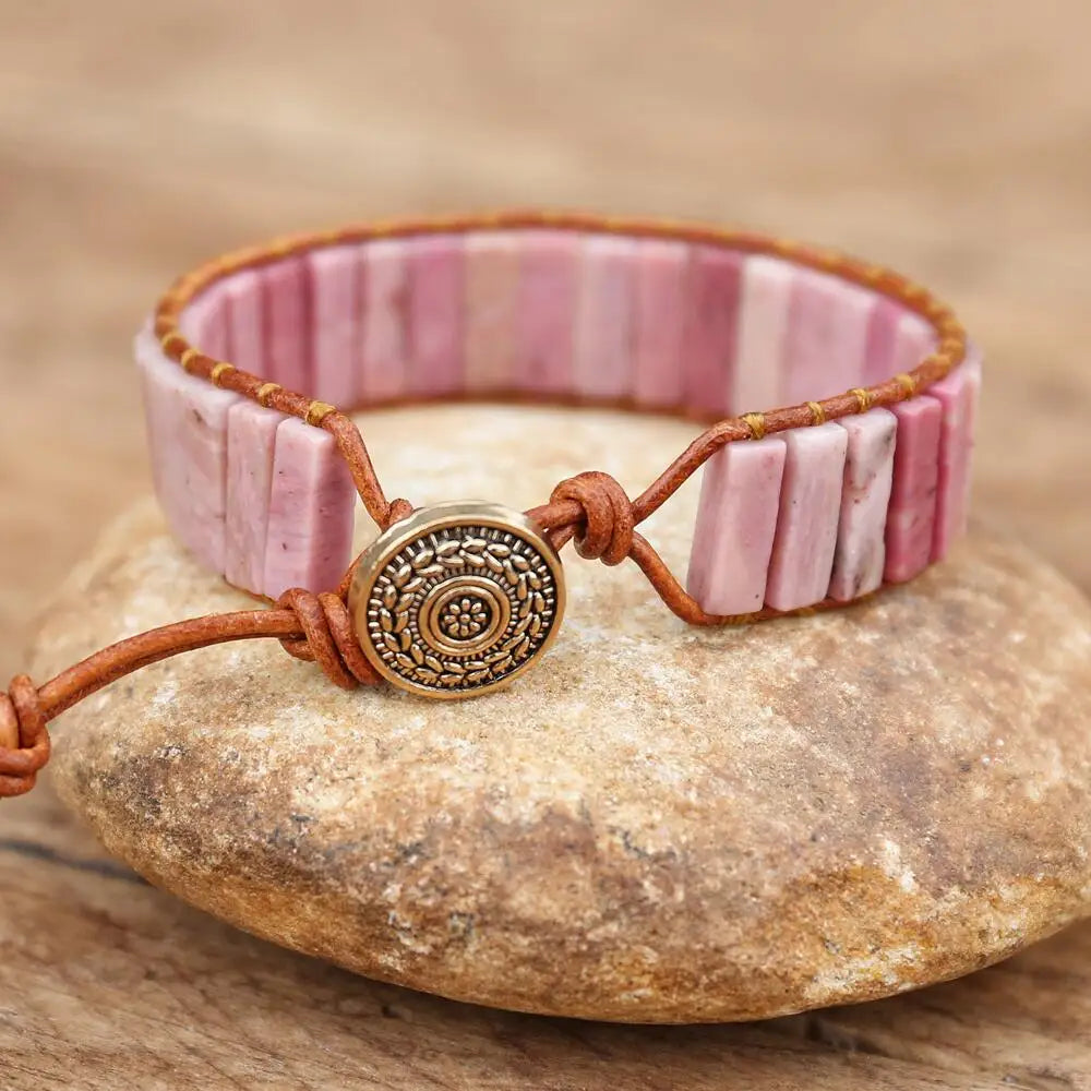 Bracelet de Compassion - La Beauté de la Pierre Impériale Rose”