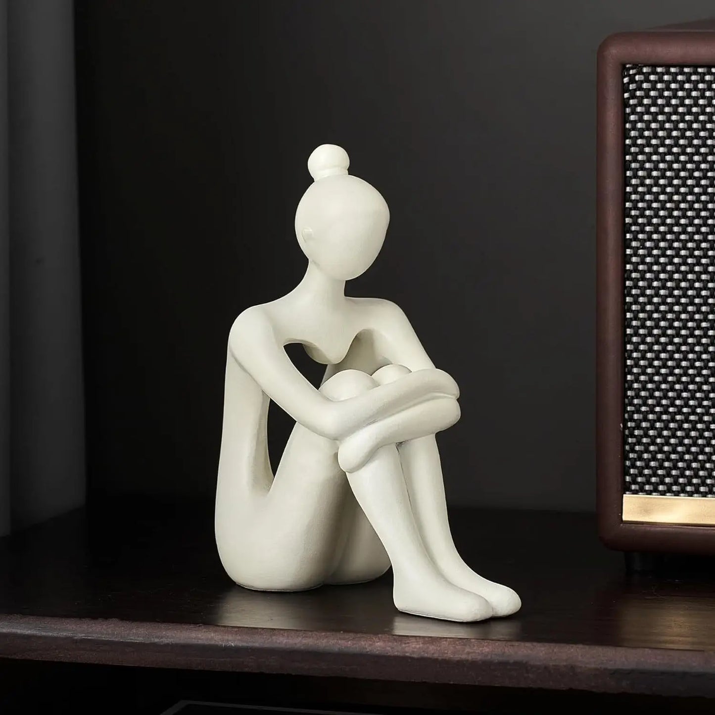 Les Silhouettes du Calme — Détente sculptée des instants simples