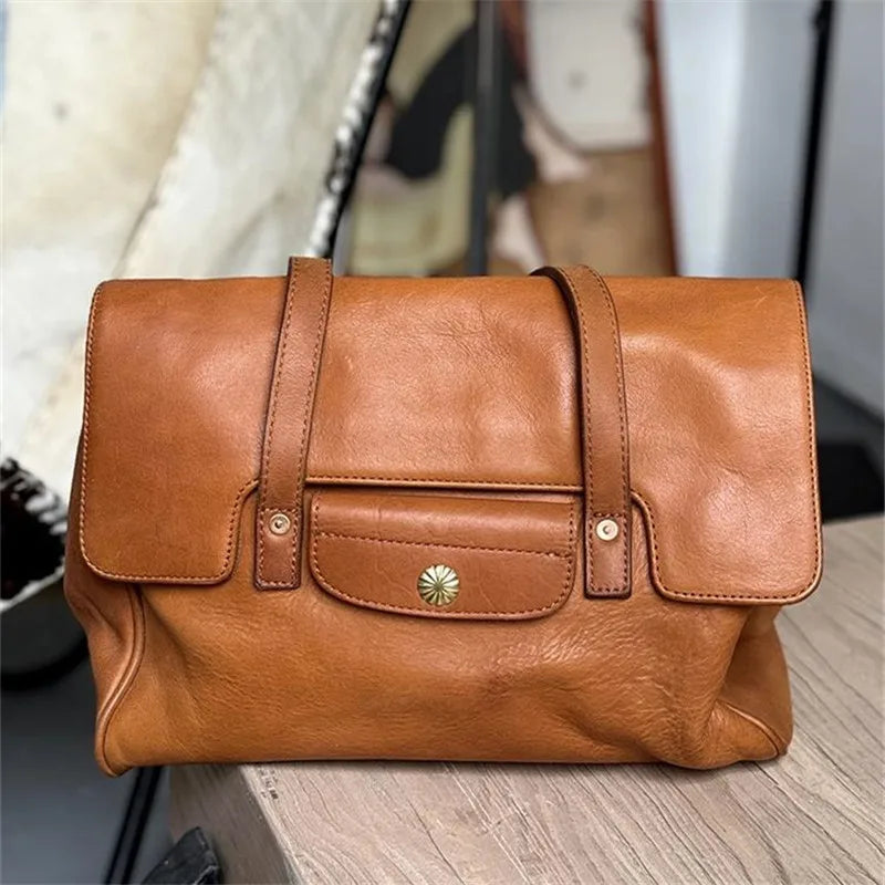 Tradition et Tendance - Sac Vintage Brunâtre en Cuir
