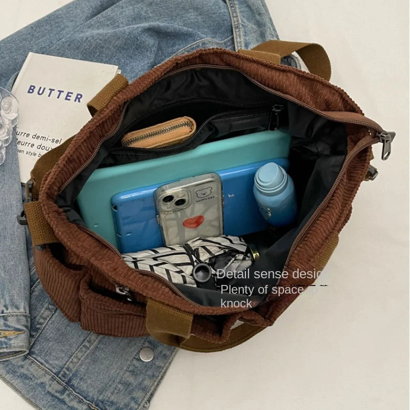 Les Murmures du Velours — Quand le sac devient confident