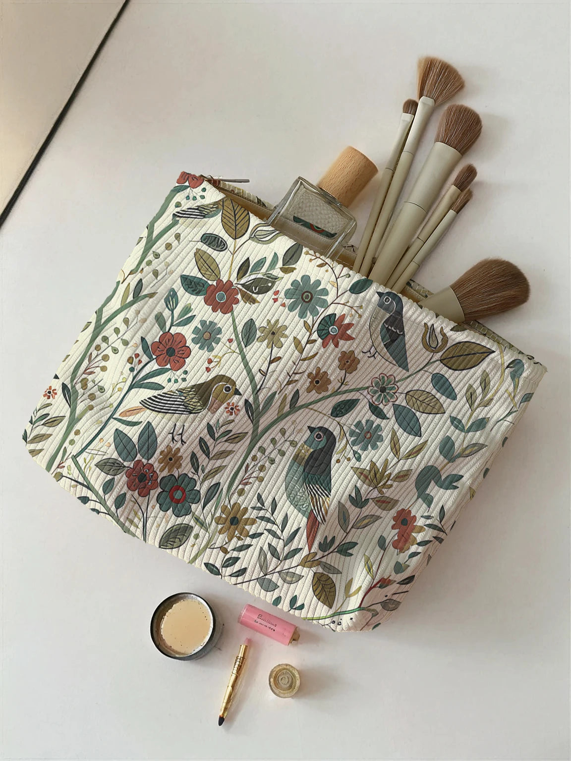 La Trousse des Ailes Calmes — les beautés qui prennent leur envol