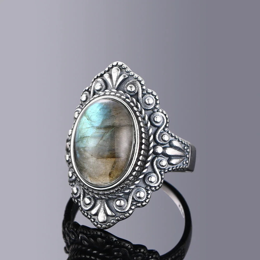 Lueur Lunaire - Bague en Labradorite aux Reflets Mystérieux