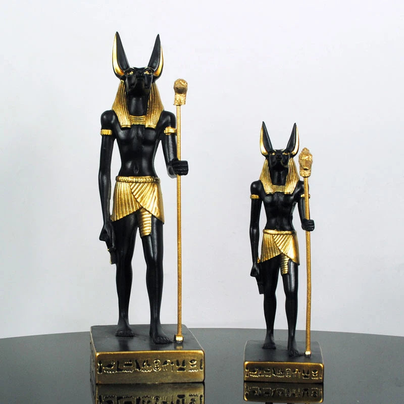 Le Silencieux du Nil — La magie sculptée des gardiens nocturnes