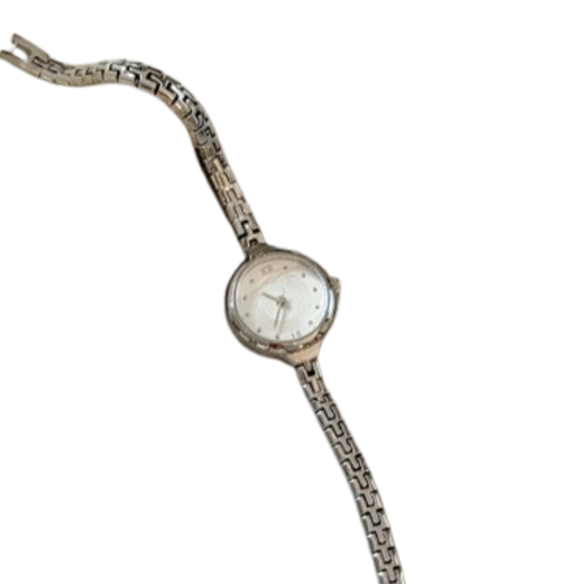 La Lueur du Temps Cristallin — Amulette des Minutes Sereines