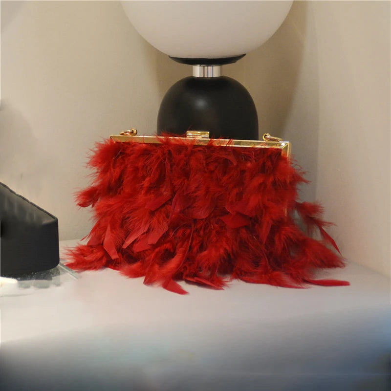 Rouge d’Aube — Le Souffle des Plumes Ardentes