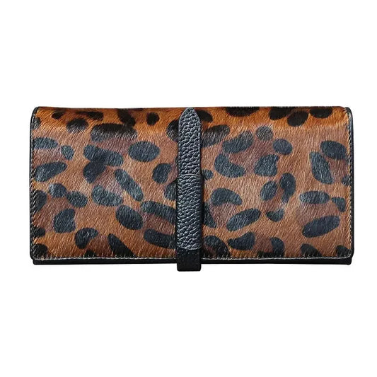 Glamour Sauvage: Le Luxe Félin