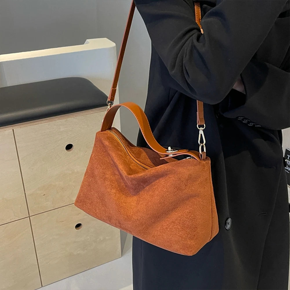 Soleil Rustique — Le Sac aux Courbes Ancrées