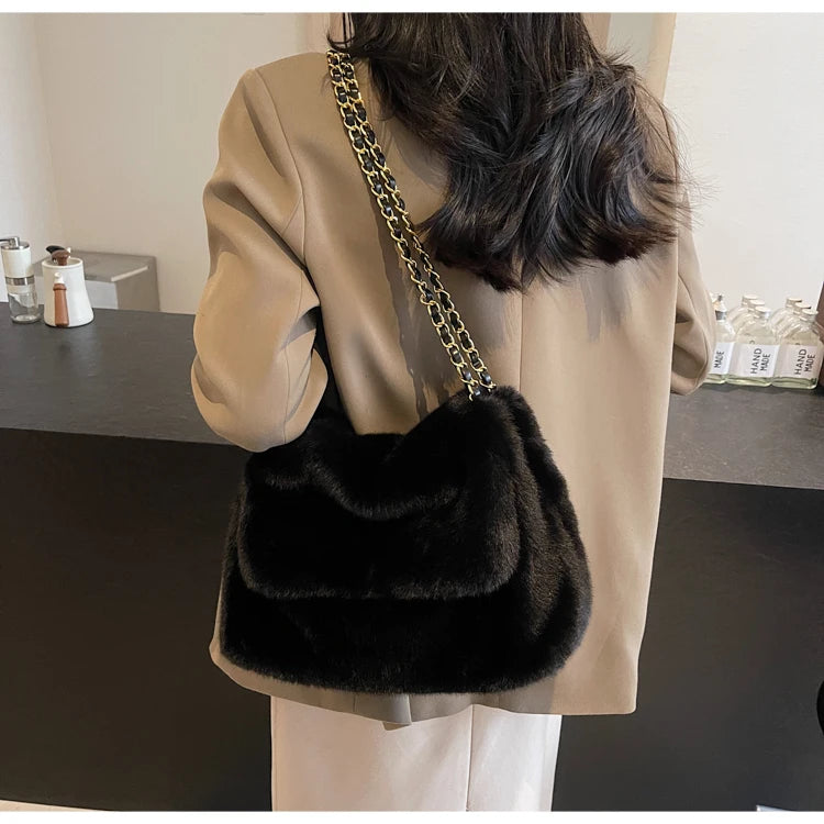 Reine des Ombres — Le Sac aux Éclats Immortels