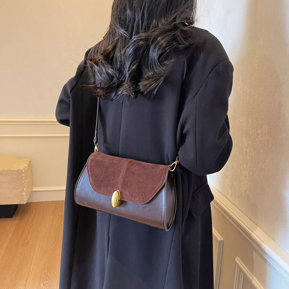 Reine Pourpre — Le Sac aux Murmures Dorés