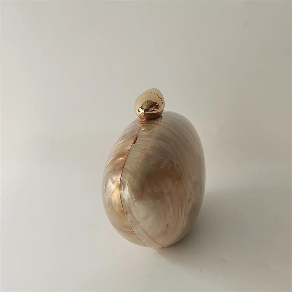 L’Onde des Terres Dorées — L’Amulette des Rêves Sablés